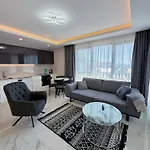 Lägenhet Sa Apartments! 150m To The Cleopatra Alanya
