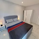 Lägenhet Sa Apartments! 150m To The Cleopatra Alanya