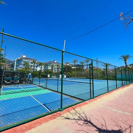 Sa Apartments! 150m To The Cleopatra Daire *