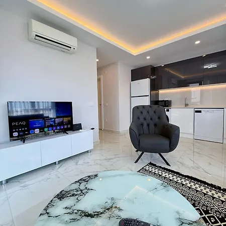 Sa Apartments! 150m To The Cleopatra * Alanya