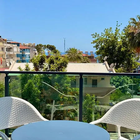 Sa Apartments! 150m To The Cleopatra Daire *