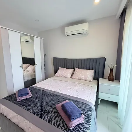 Sa Apartments! 150m To The Cleopatra Apartment *