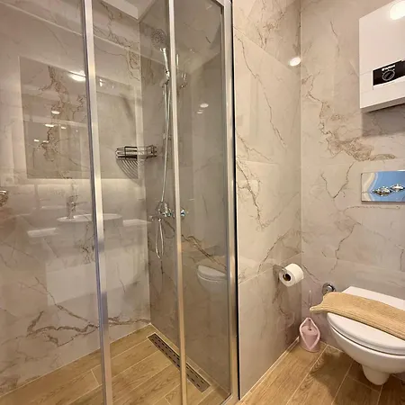 Sa Apartments! 150m To The Cleopatra Apartment *
