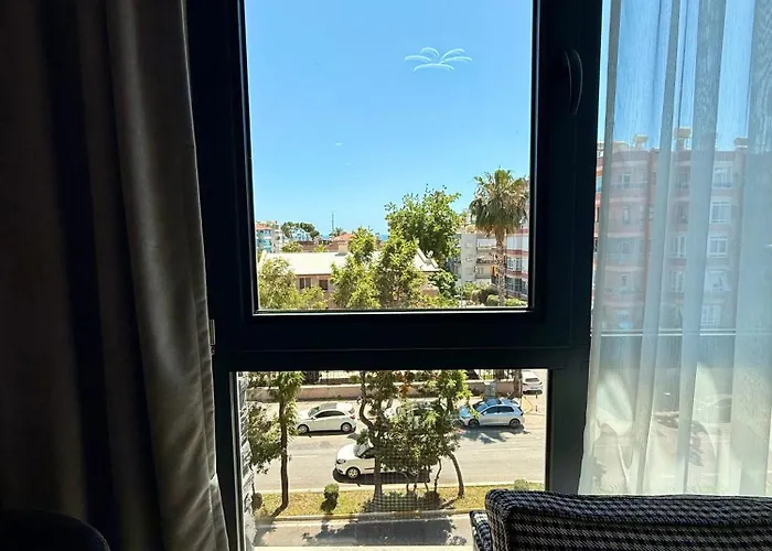 Sa Apartments! 150m To The Cleopatra *