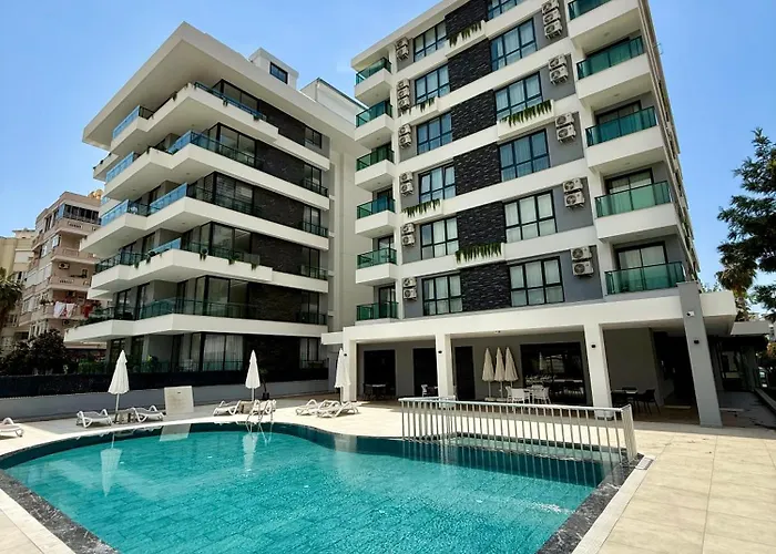 Sa Apartments! 150m To The Cleopatra Apartman