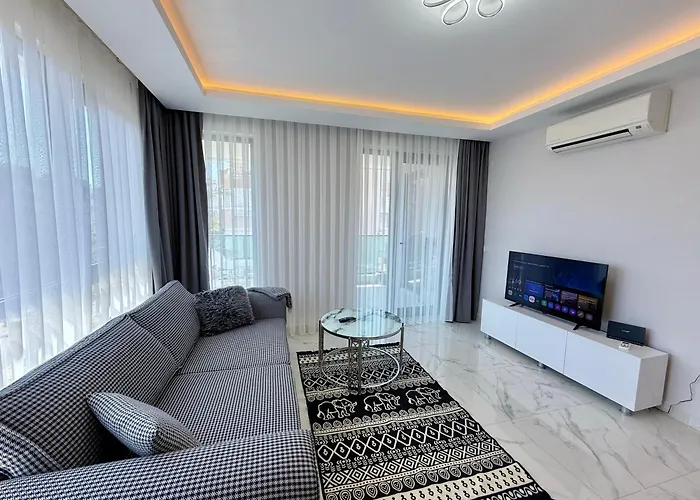 Sa Apartments! 150m To The Cleopatra